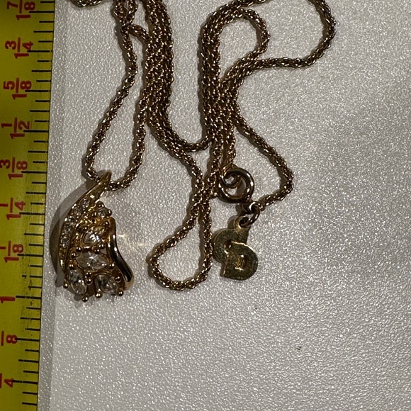 Christian Dior Necklace - Picture 8 of 8